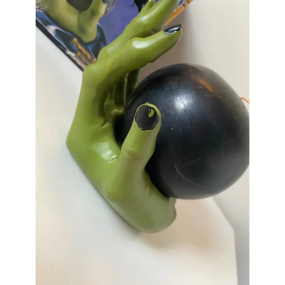Vintage Spooky Lites Witch Hand Holder With Scented Pumpkin Spice Candle- New